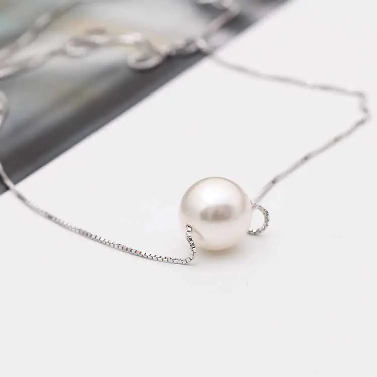 Spring New Simple Short Pearl Choker Necklace